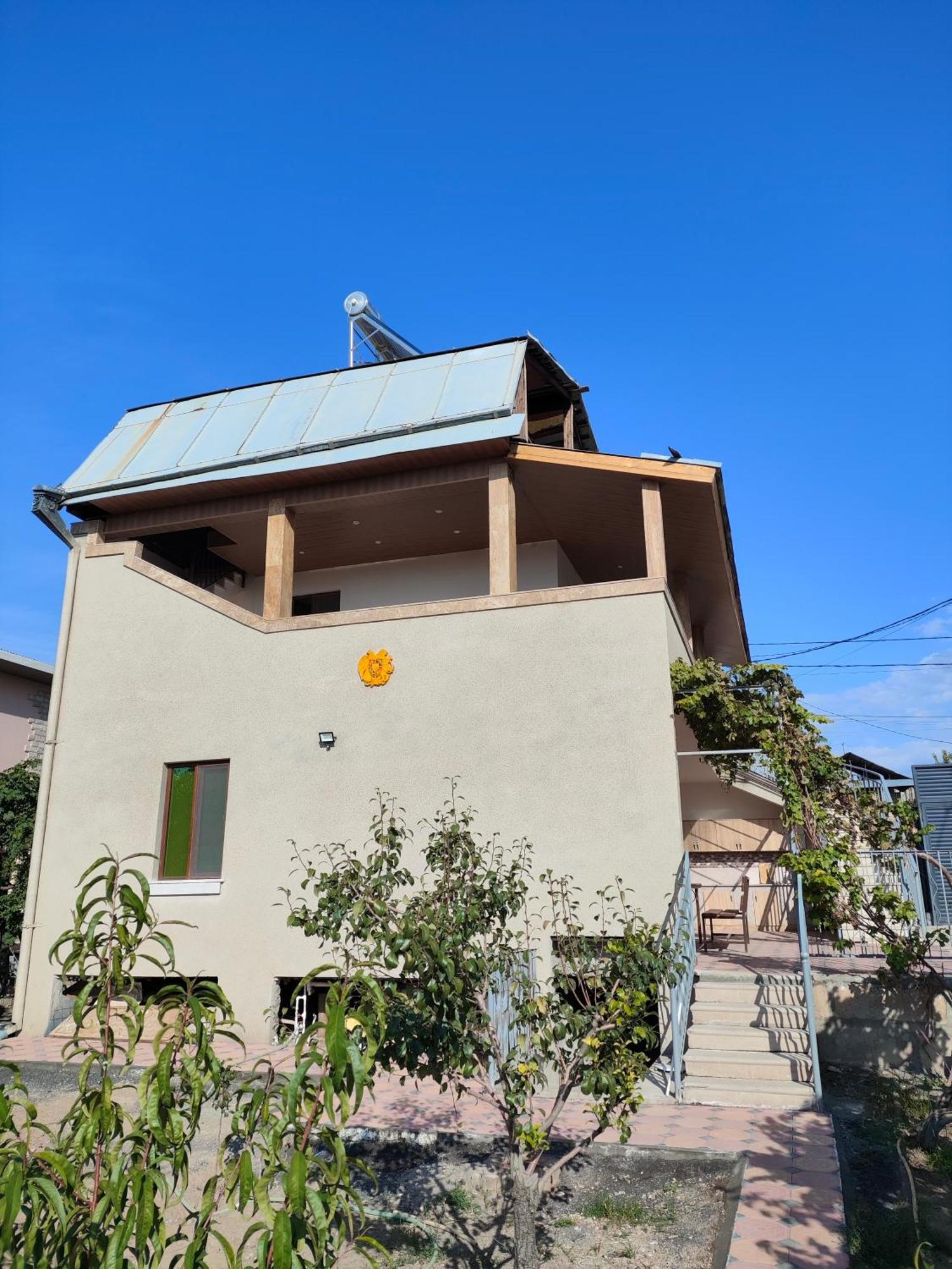 Apex Rest House Of 10 Rooms And Pool Erevan Camera foto